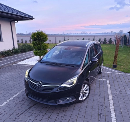 Opel Zafira cena 52700 przebieg: 142000, rok produkcji 2016 z Płock małe 529